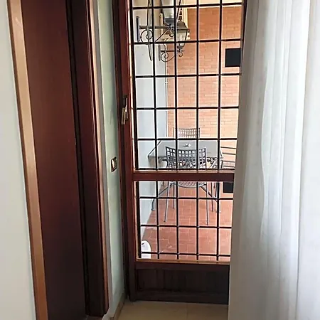 B&B 