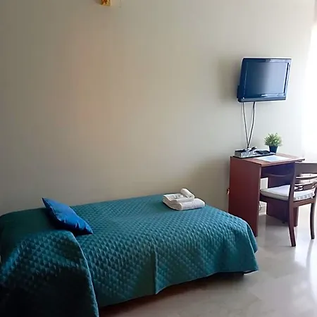 B&B 