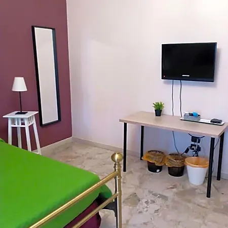 B&B 